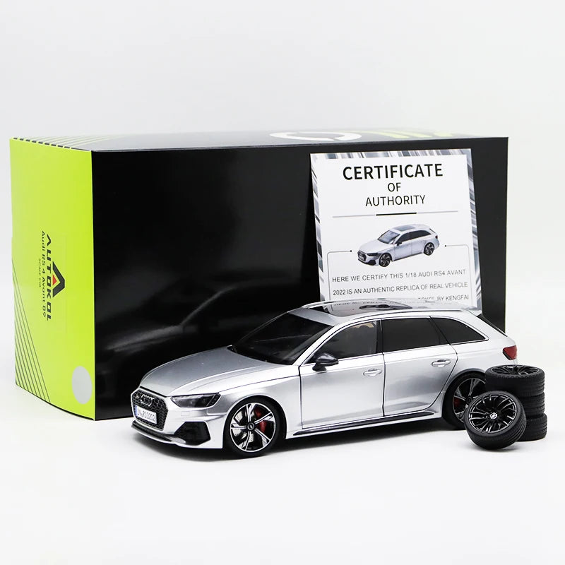 1:18 2022 Audi RS4 (B9) Avant