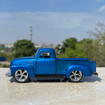 1:32 American Classic Pickup Chevrolet