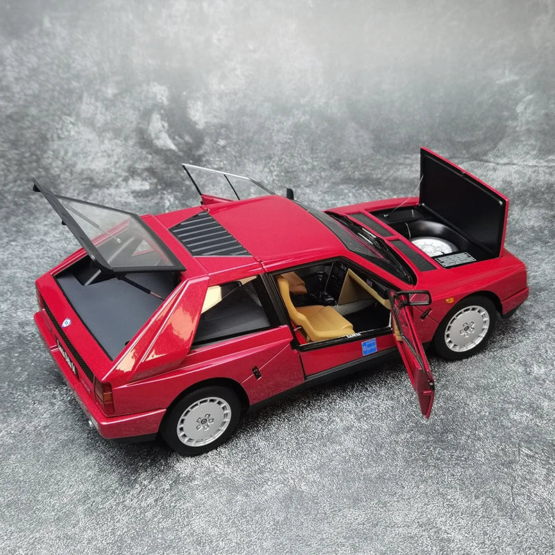 1:18  Lancia Delta S4 1985