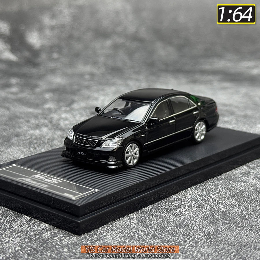 1:64 Toyota Crown 12th generation