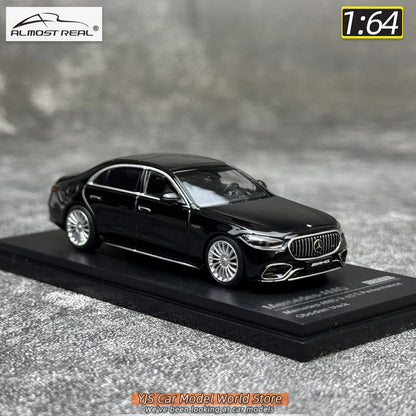 1:64 Mercedes-Benz S63 E Performance 2023