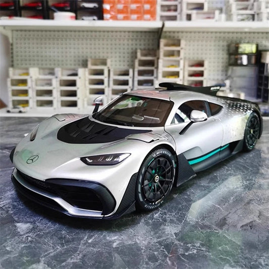 1:18 Mercedes-Benz One