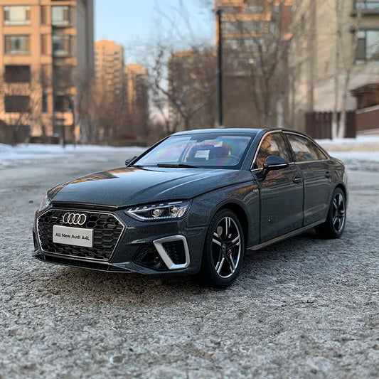 1:18 Audi A4