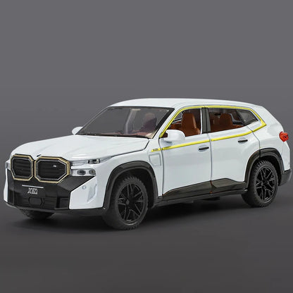 1:32 BMW XM