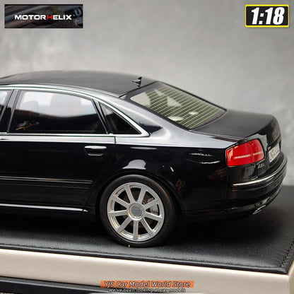 1:18 Audi A8 W12 2008
