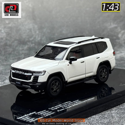 1:43  Toyota Land Cruiser LC300