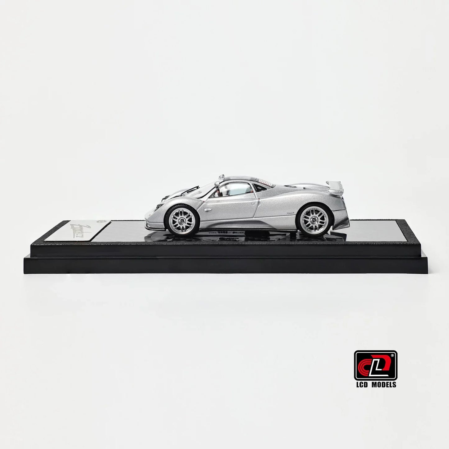 1:64 Pagani Zonda C12