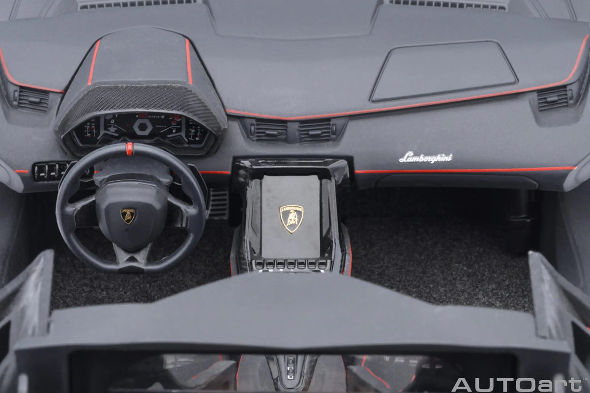 1:18 Lamborghini SC18 Alston