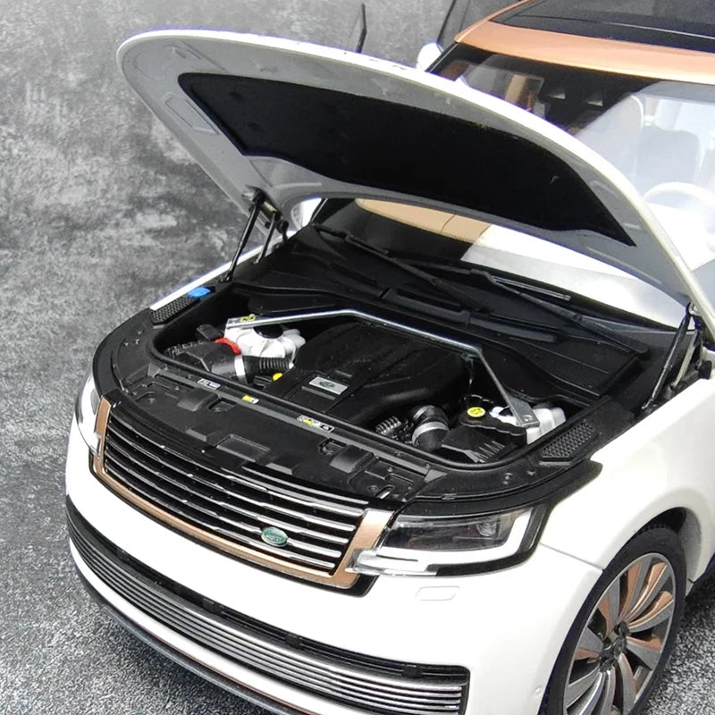 1:18 Range Rover LWB - Premium Die-cast SUV 2022