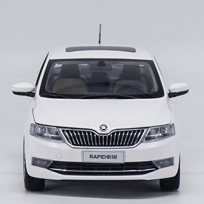 1:18 Skoda RAPID 2018