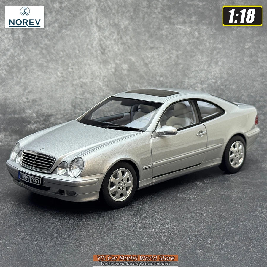1:18 Mercedes-Benz C208 CLK 2000