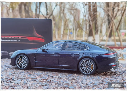 1:18 Porsche Panamera