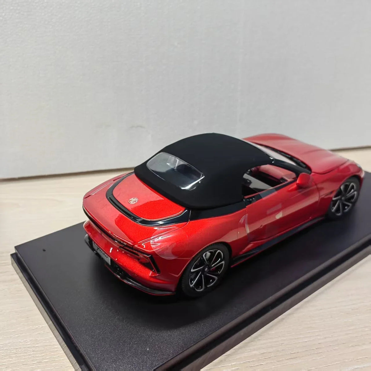 1:18 MG Cyberster