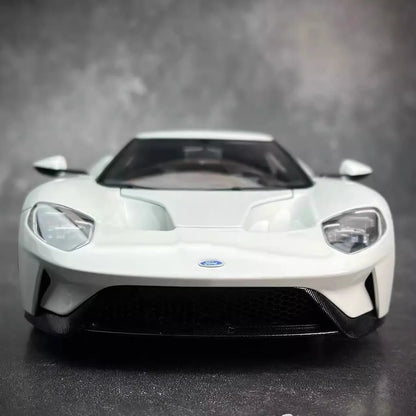1:18  FORD GT 2017