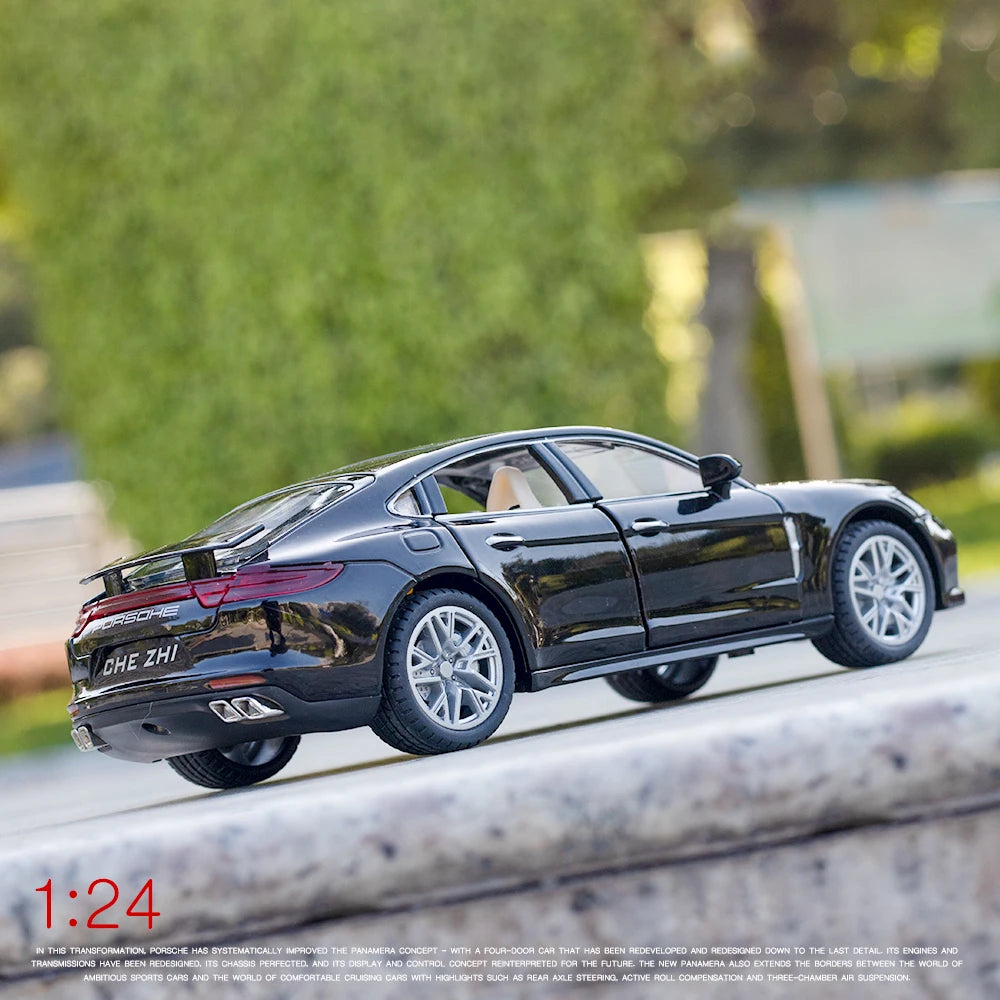 1:24 Posche Panamera