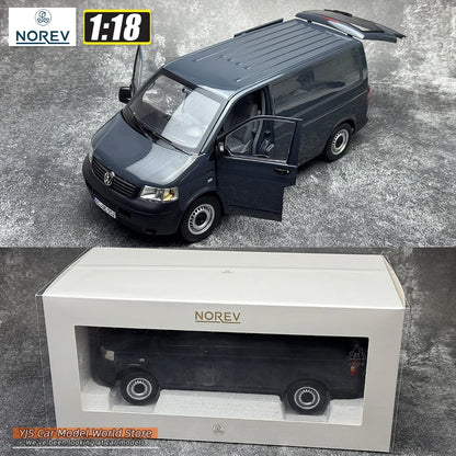 1:18 Volkswagen Transporter 2003