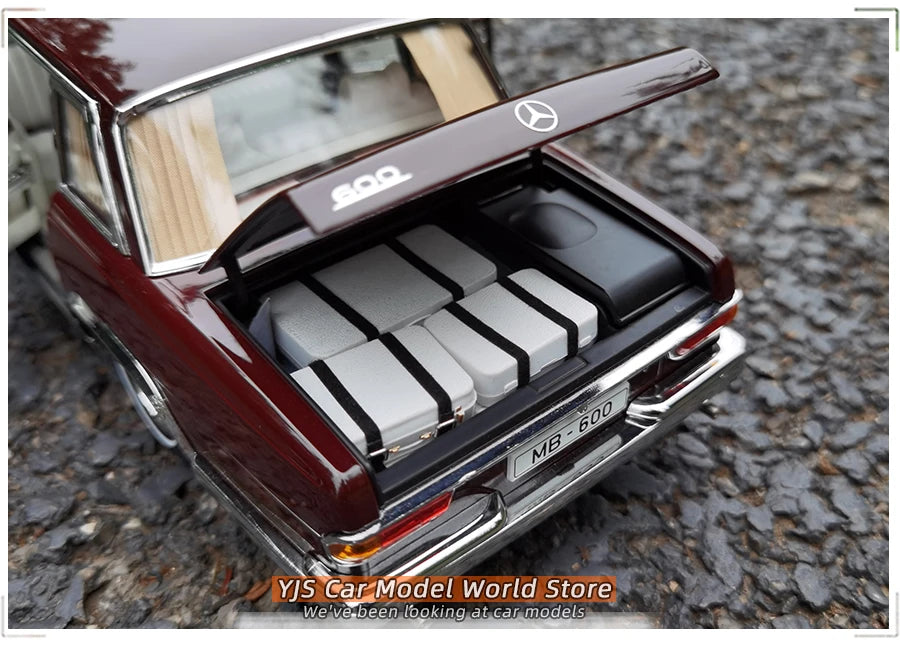 1:18 Mercedes-Benz Pullman MB 600