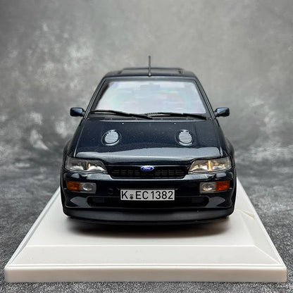 1:18 Ford Escort Cosworth 1992
