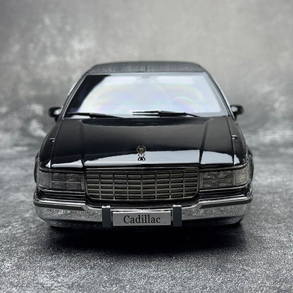 1:18 Cadillac Fleetwood