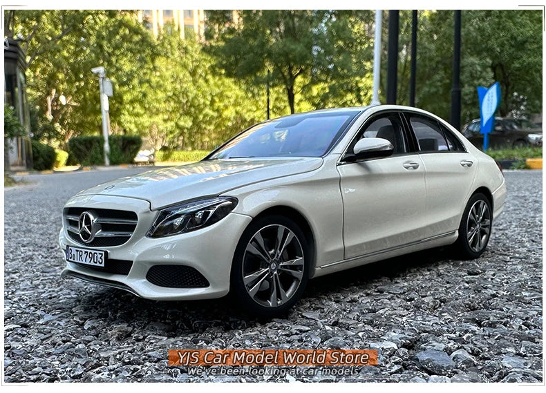 1:18 Mercedes-Benz C200 2014-2016