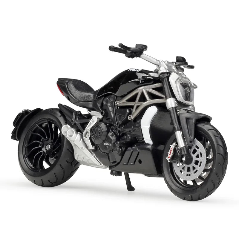 1:18 2016 Ducati Xdiavel S Cruiser