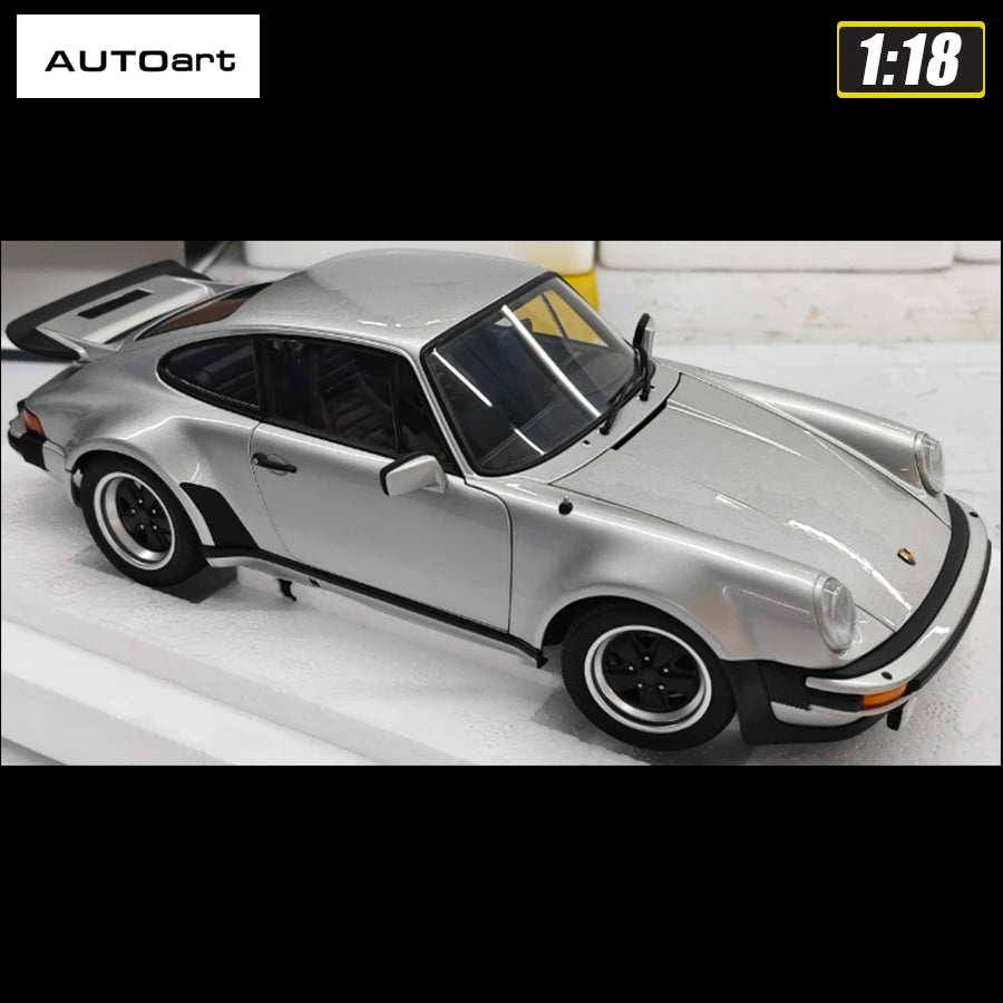 1:18 PORSCHE 911(930) TURBO 3.0