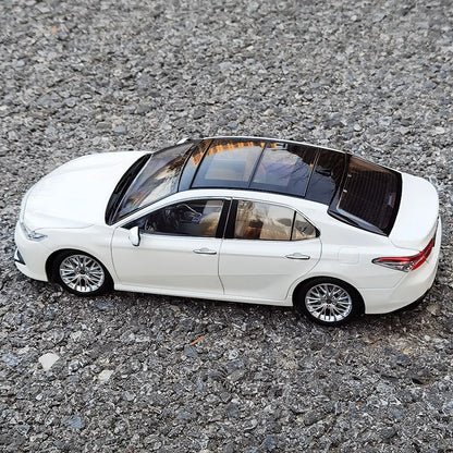 1:18 TOYOTA CAMRY 2018