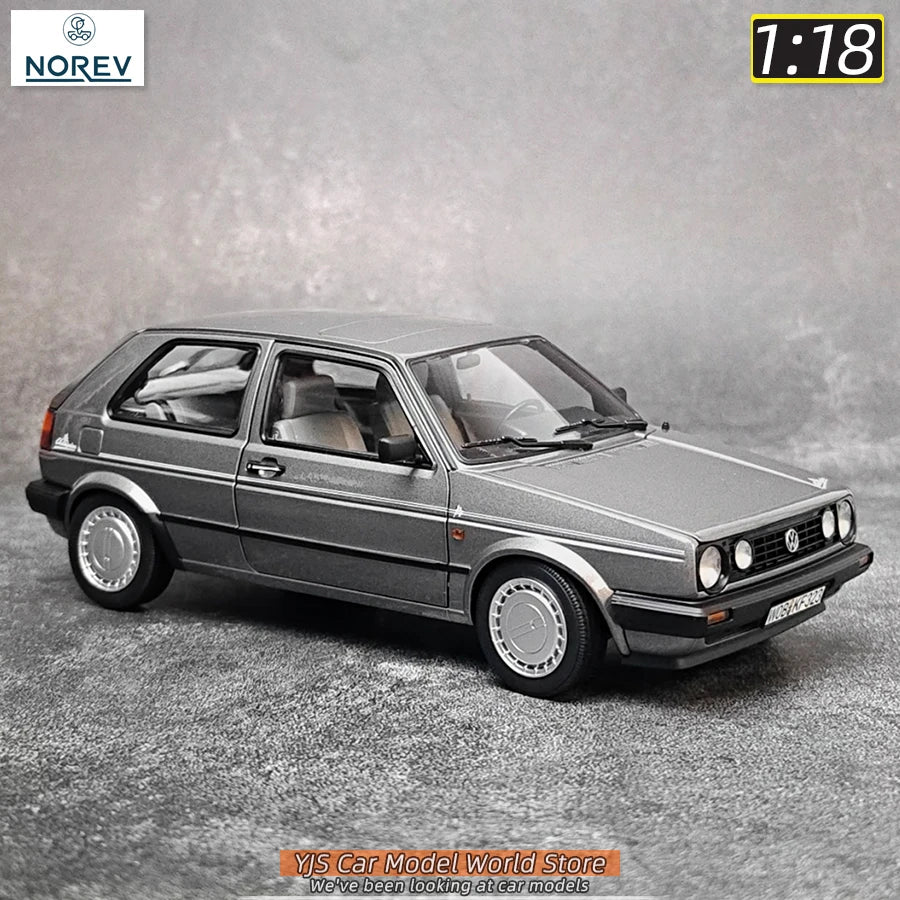 1:18 Volkswagen 1989 Golf Champion
