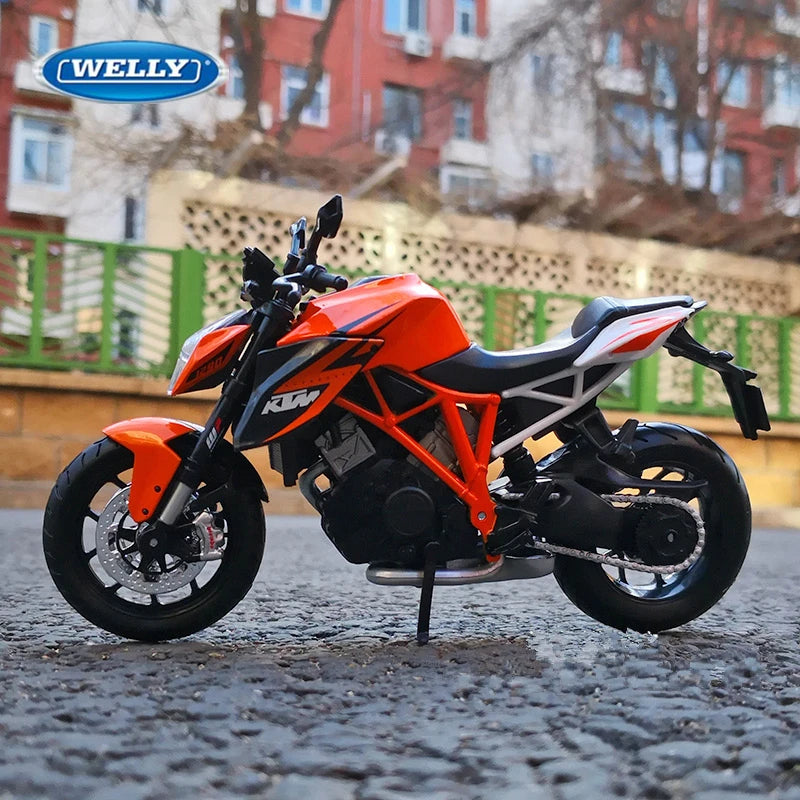 1:18 KTM 1290 Super DUKE R