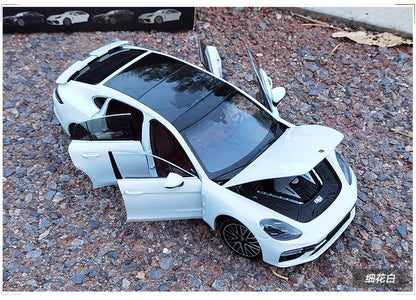 1:18 Porsche Panamera