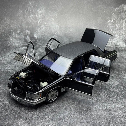 1:18 Cadillac Fleetwood