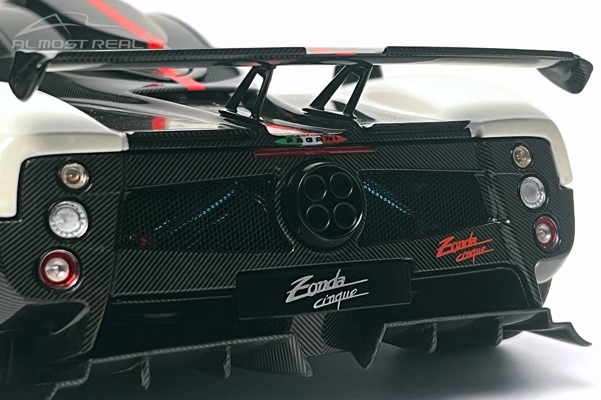 1:18  Pagani Zonda Cinque Coupe  2009