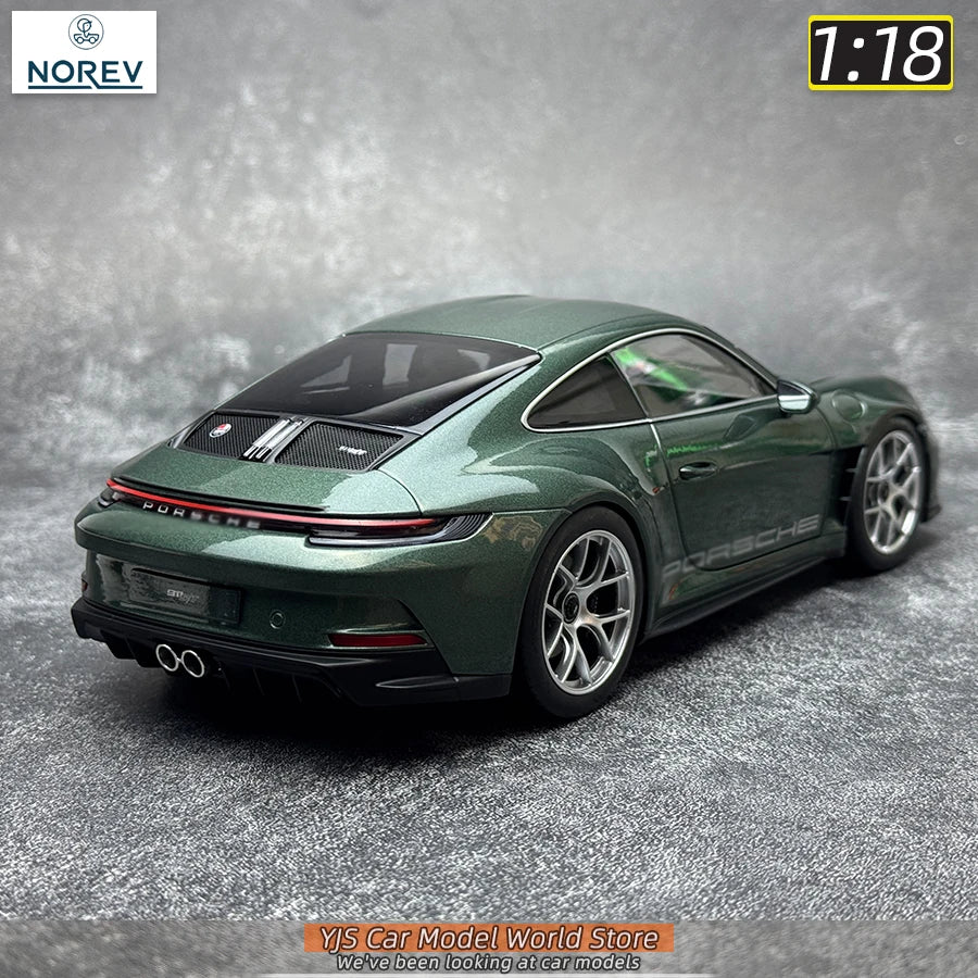 1:18 Porsche 911 S/T 2023