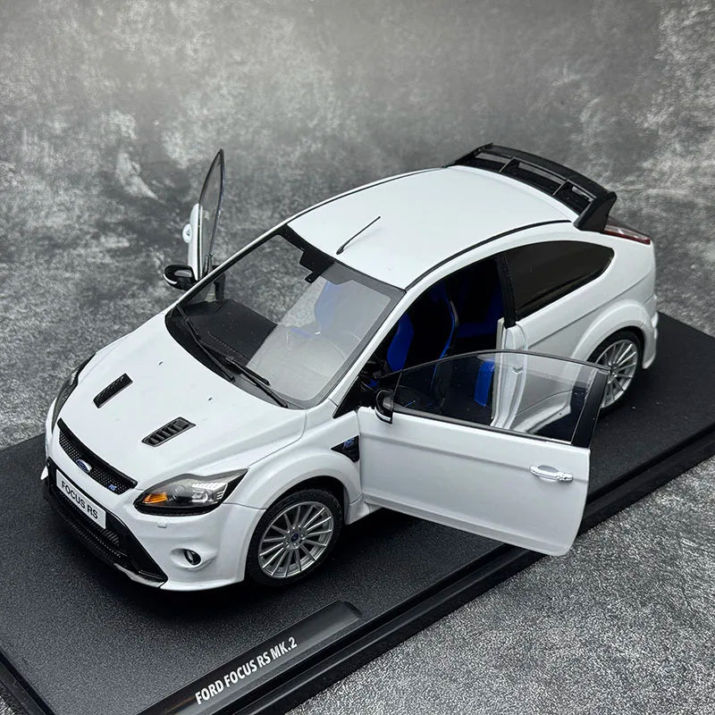 1:18 Ford Focus RS MK2