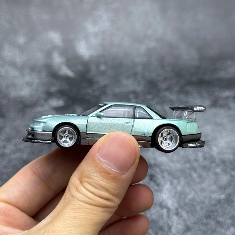 1:64 Aston Martin AMR24 #14 2024 F1