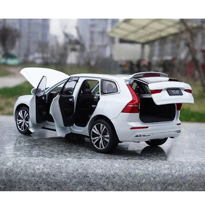 1:18 Volvo XC60 2022