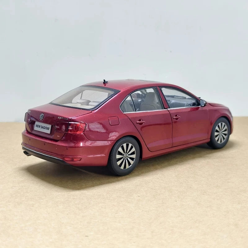 1:18 Volkswagen Sagitar (Jetta) 2012