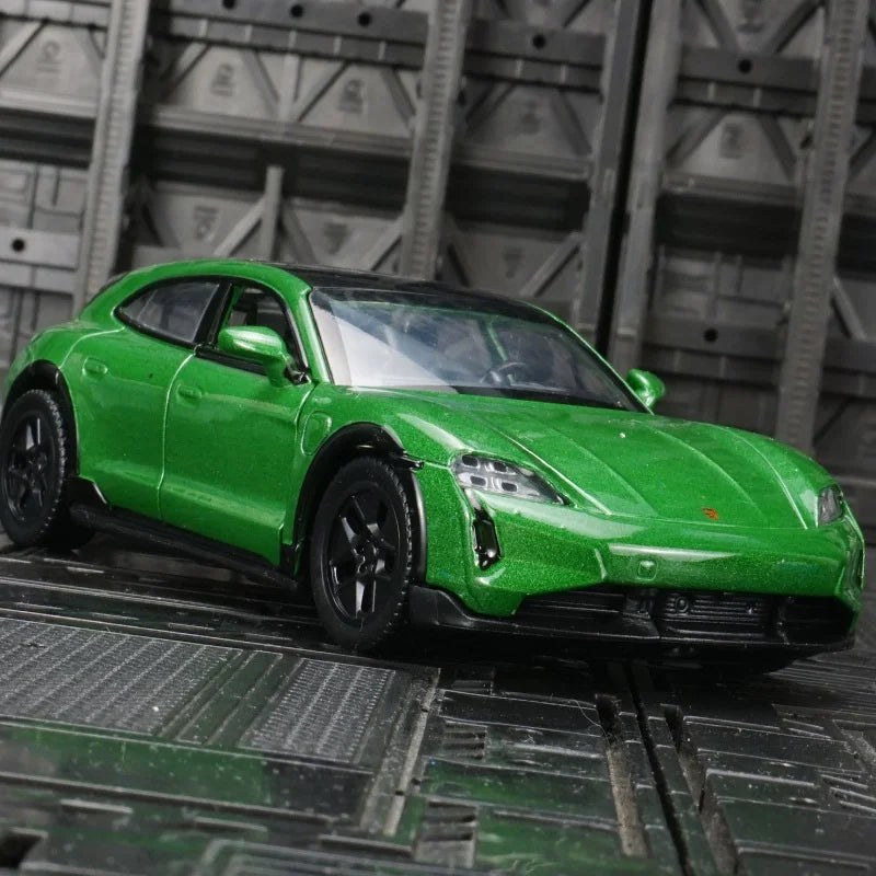 1:36 Porsche Taycan Turbo S