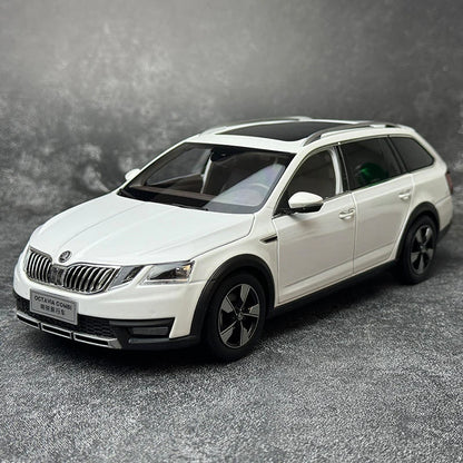 1:18 Skoda Octavia