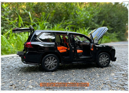 1:18 Lexus LX570