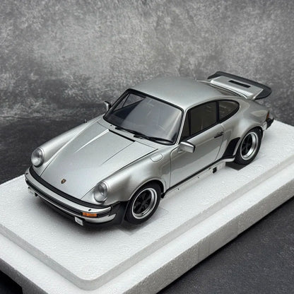 1:18 Porsche 911 (930) Turbo 3.0