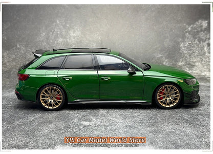 1:18 Audi RS4