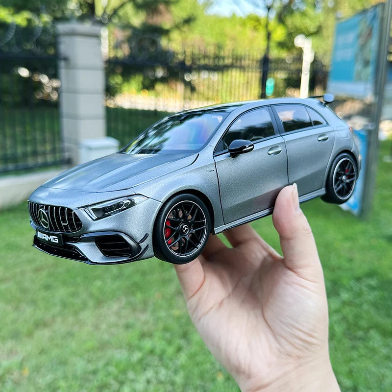 1:18 Mercedes Benz AMG A45 S Performance