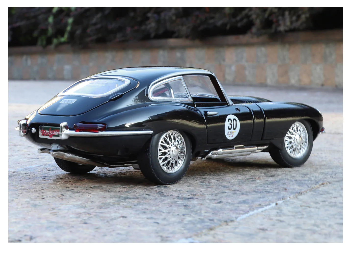 1:24 Jaguar E-type