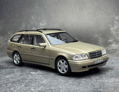 1:18 Mercedes-Benz C220 T-Model