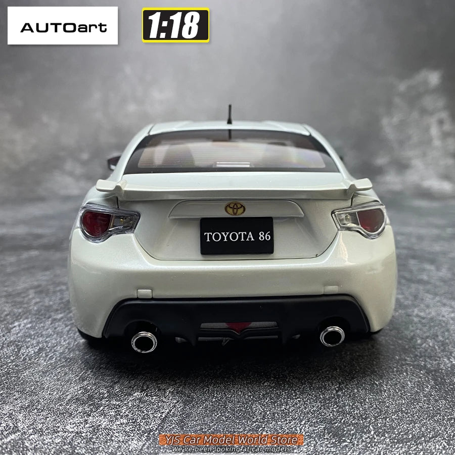 1:18 Toyota 86GT
