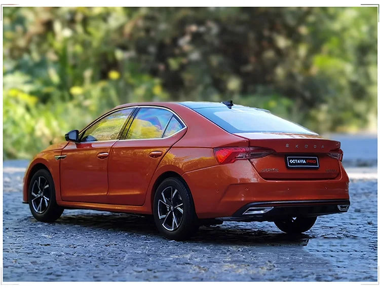 1:18 SKODA Octavia PRO