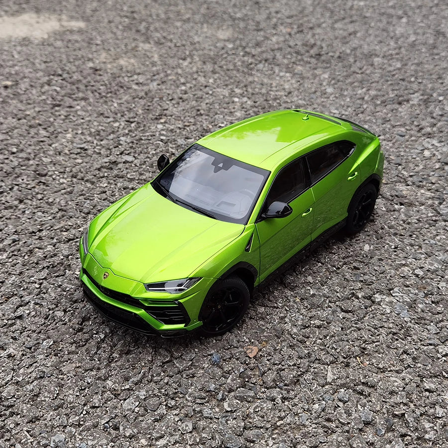 1:18 Lamborghini Urus