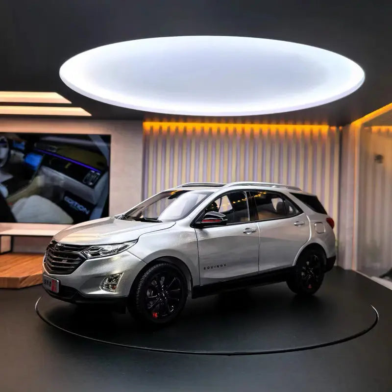 1:18 Chevrolet Equinox Redline