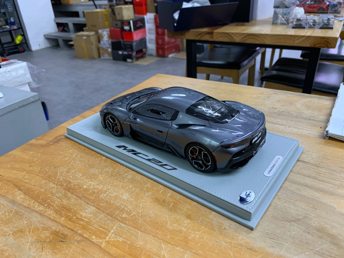 1:18 Maserati MC20 2020 Deluxe Edition